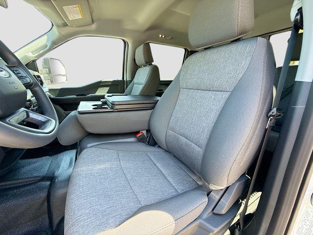 new 2025 Ford F-250 car, priced at $55,965