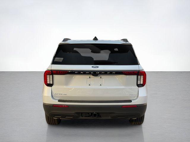 new 2025 Ford Explorer car, priced at $40,421