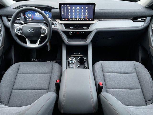 new 2025 Ford Explorer car, priced at $40,421