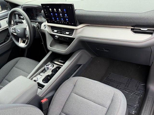 new 2025 Ford Explorer car, priced at $40,421