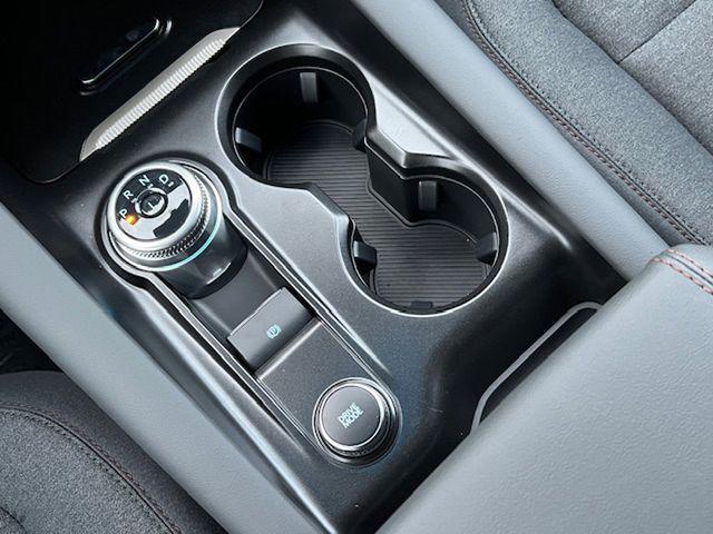 new 2025 Ford Explorer car, priced at $40,421