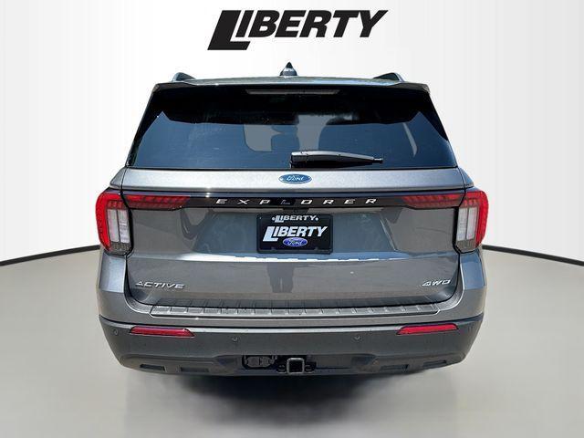 new 2025 Ford Explorer car, priced at $40,468