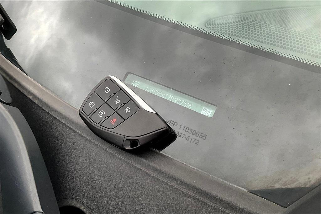 used 2023 GMC Yukon car, priced at $58,526