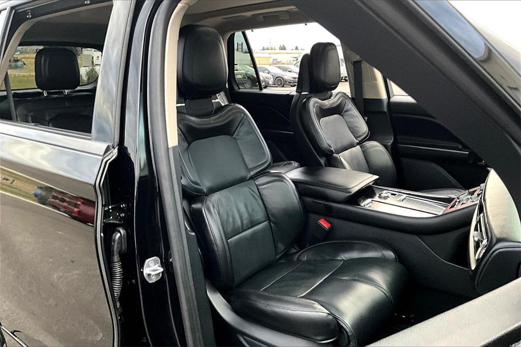 used 2023 Lincoln Aviator car, priced at $48,115