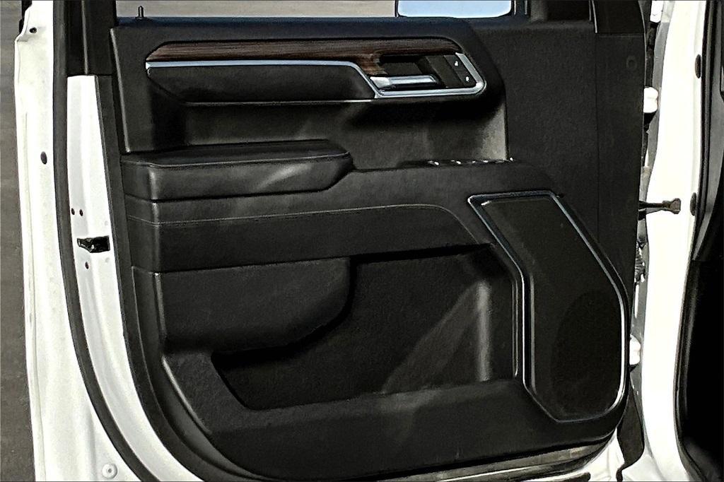 used 2022 Chevrolet Silverado 1500 car, priced at $41,234
