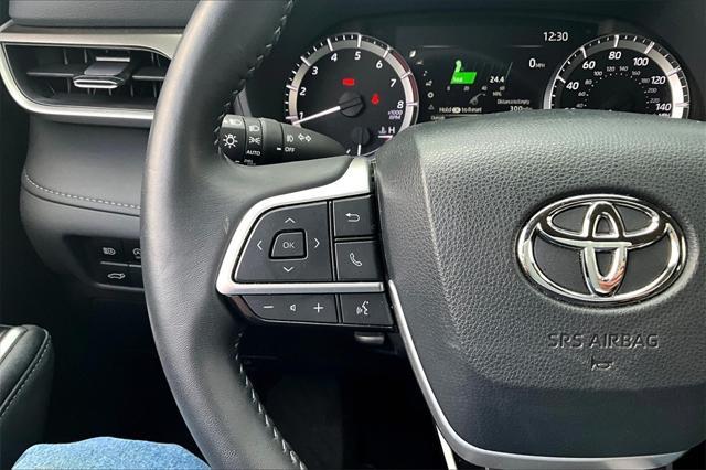 used 2024 Toyota Highlander car, priced at $38,199