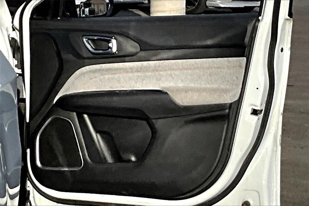 used 2022 Jeep Compass car, priced at $16,795