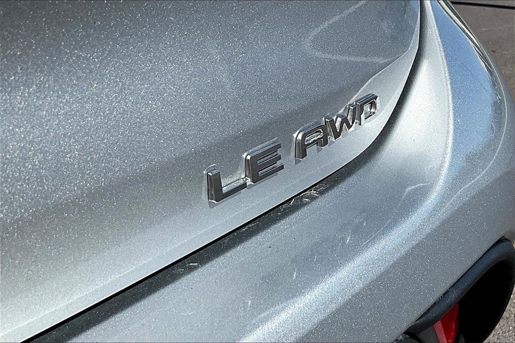 used 2024 Toyota Highlander car, priced at $32,934