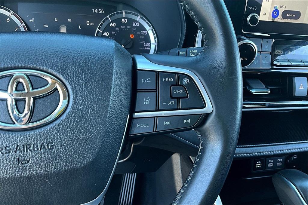 used 2024 Toyota Highlander car, priced at $32,934