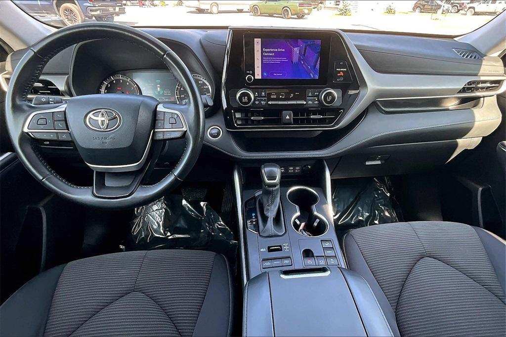 used 2024 Toyota Highlander car, priced at $31,542