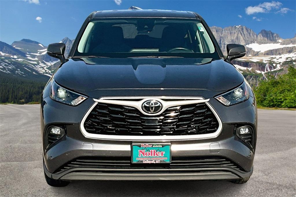 used 2024 Toyota Highlander car, priced at $31,542