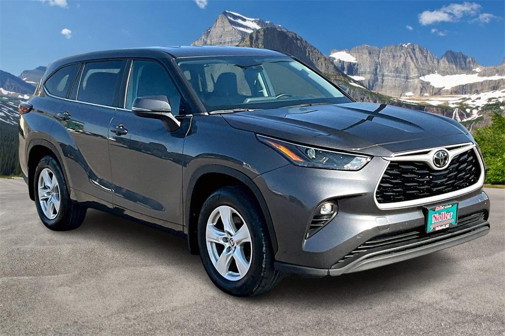 used 2024 Toyota Highlander car, priced at $31,542