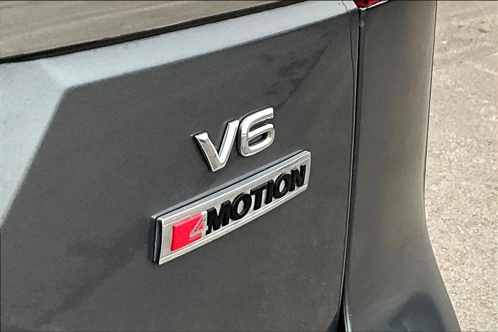 used 2018 Volkswagen Atlas car, priced at $22,481