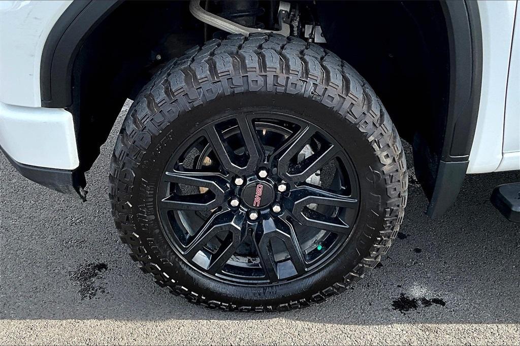 used 2023 GMC Sierra 1500 car, priced at $45,359