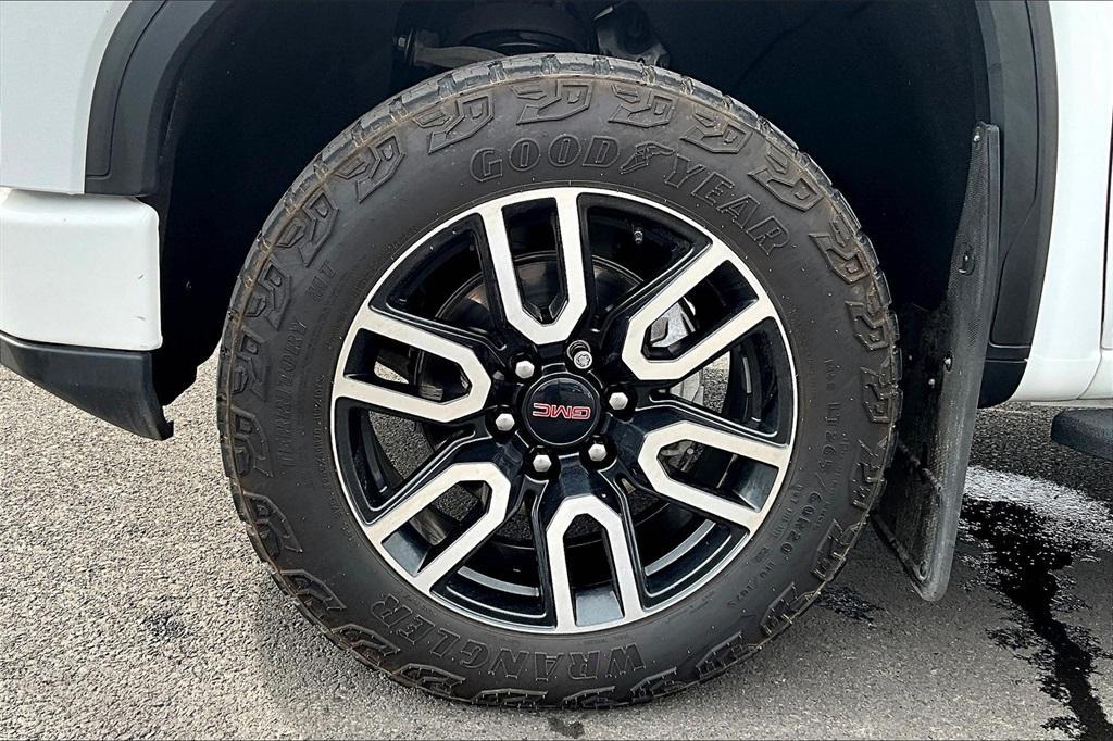 used 2022 GMC Sierra 1500 car, priced at $50,699