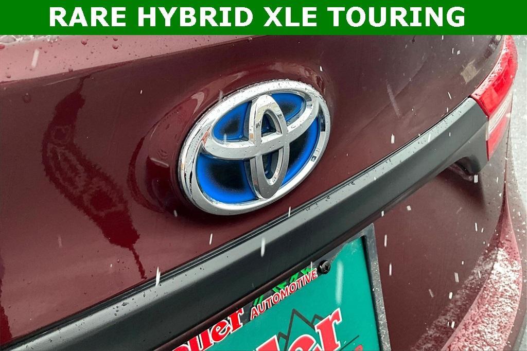 used 2014 Toyota Avalon Hybrid car, priced at $15,000