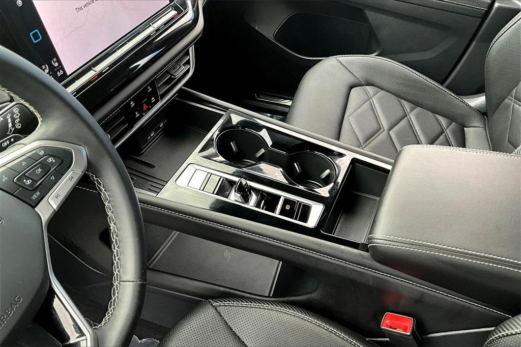 used 2025 Volkswagen Atlas Cross Sport car, priced at $34,981