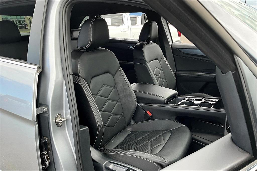 used 2025 Volkswagen Atlas Cross Sport car, priced at $34,981