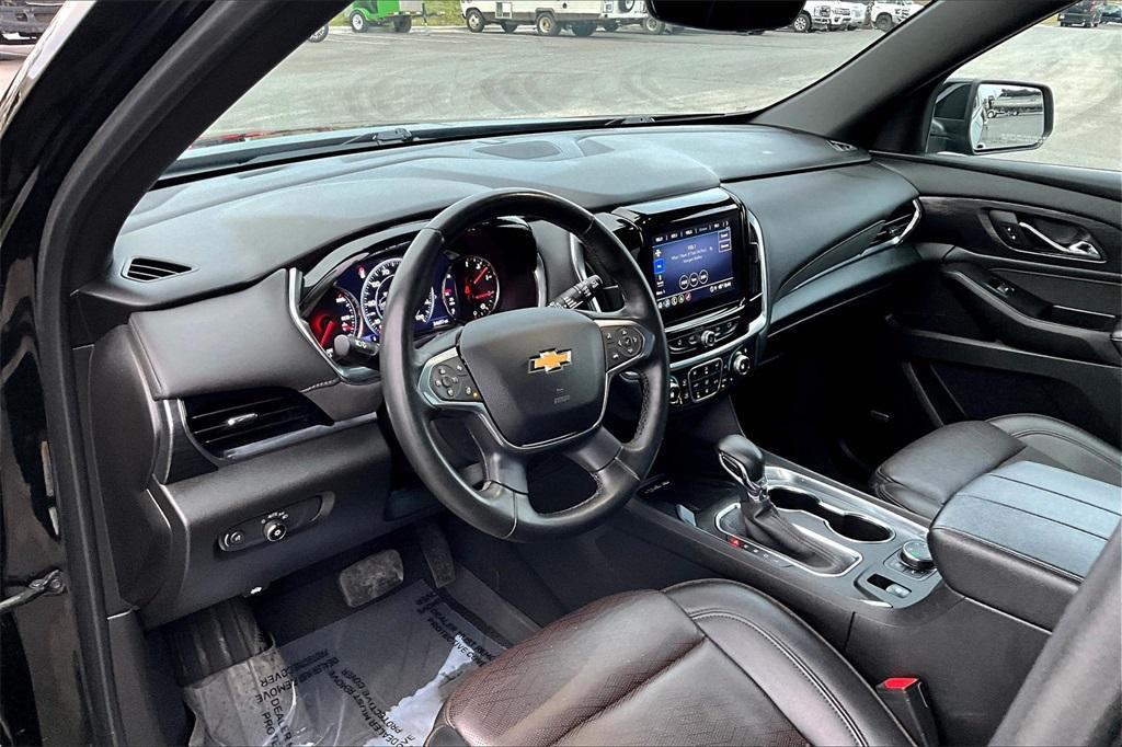 used 2023 Chevrolet Traverse car, priced at $40,295