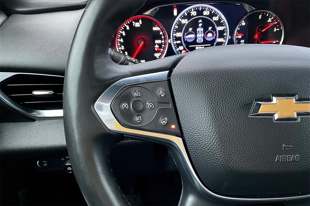 used 2023 Chevrolet Traverse car, priced at $40,295