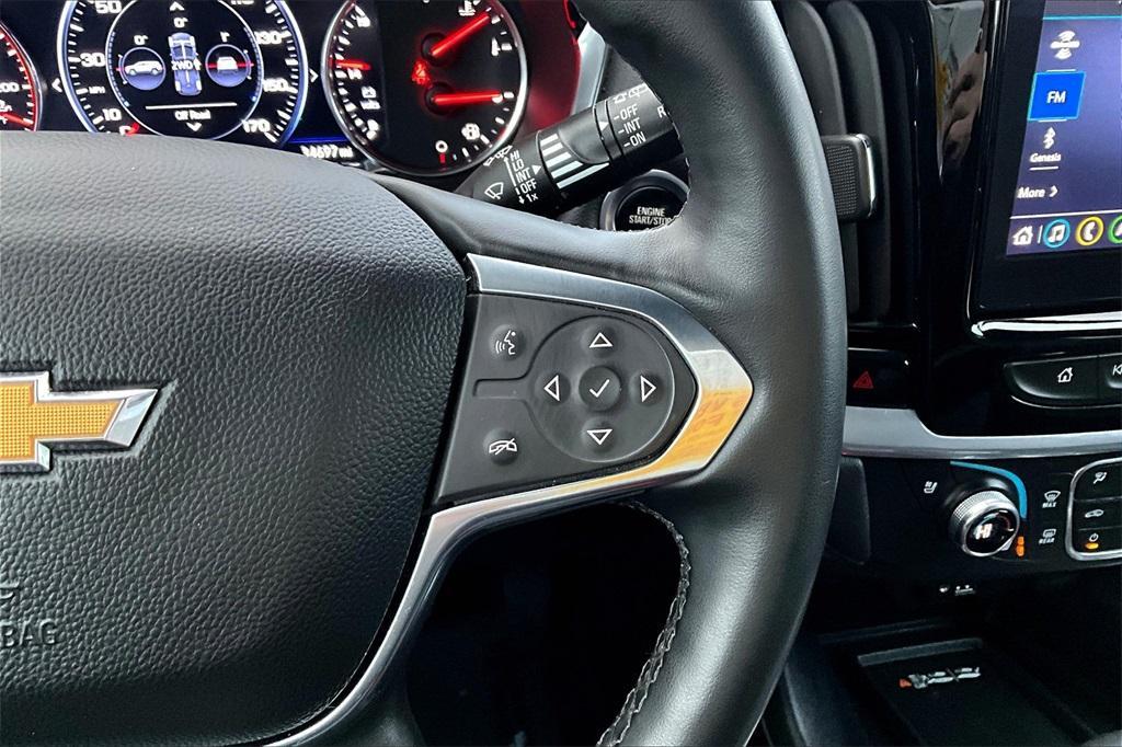 used 2023 Chevrolet Traverse car, priced at $40,295