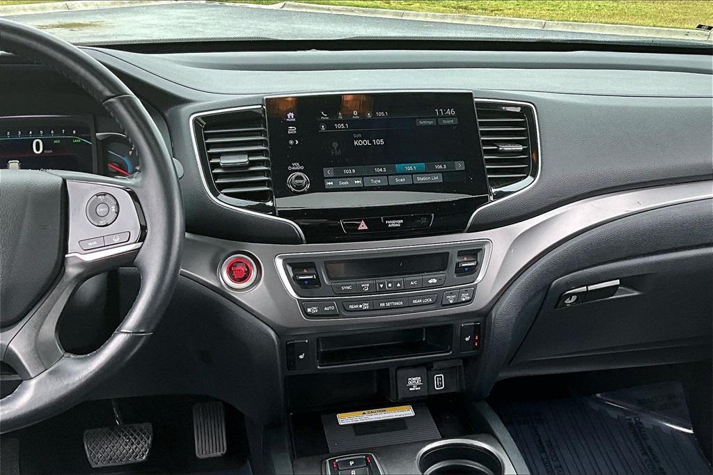 used 2022 Honda Pilot car, priced at $32,600