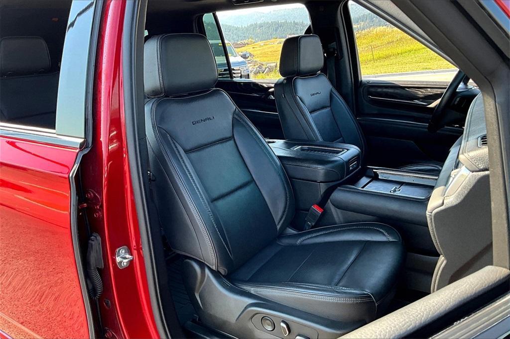 used 2022 GMC Yukon XL car, priced at $57,562