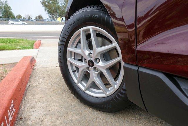 used 2024 Ford Edge car, priced at $18,971