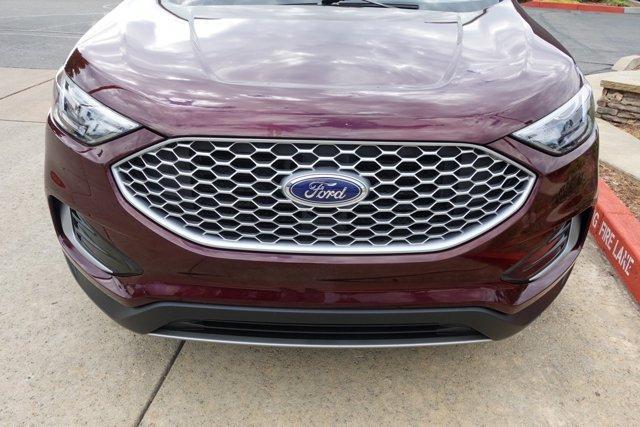 used 2024 Ford Edge car, priced at $18,971