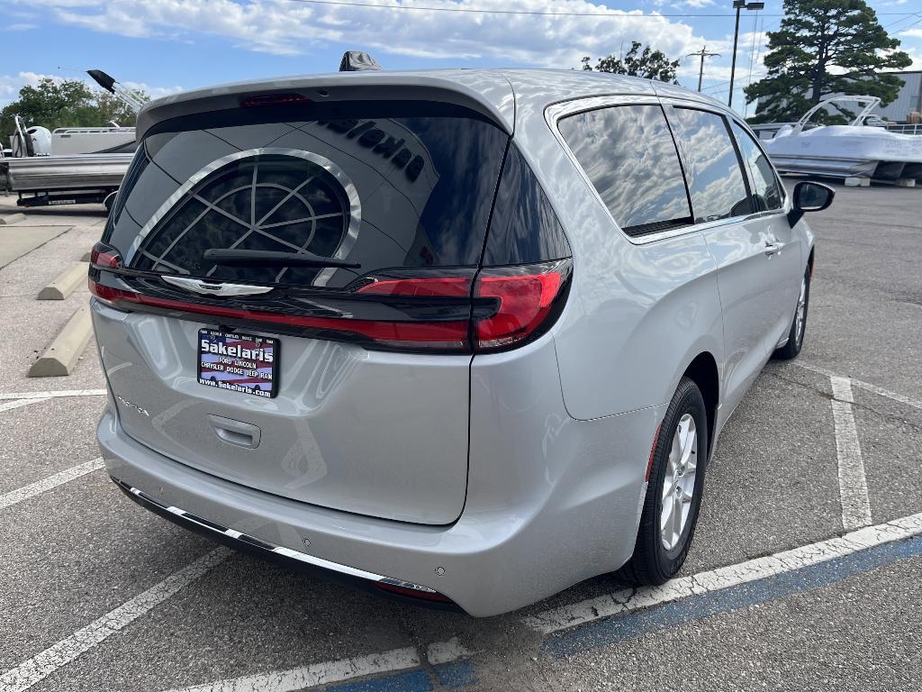 new 2026 Chrysler Pacifica car