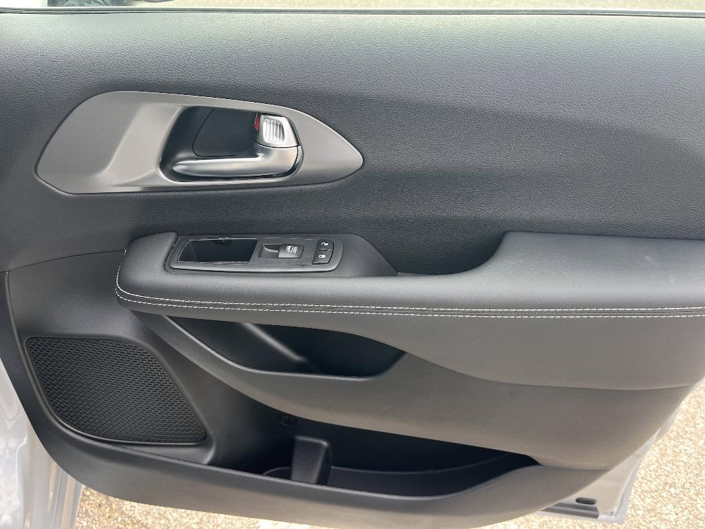 new 2026 Chrysler Pacifica car