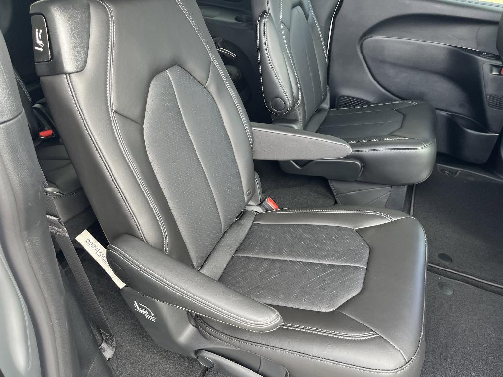new 2026 Chrysler Pacifica car
