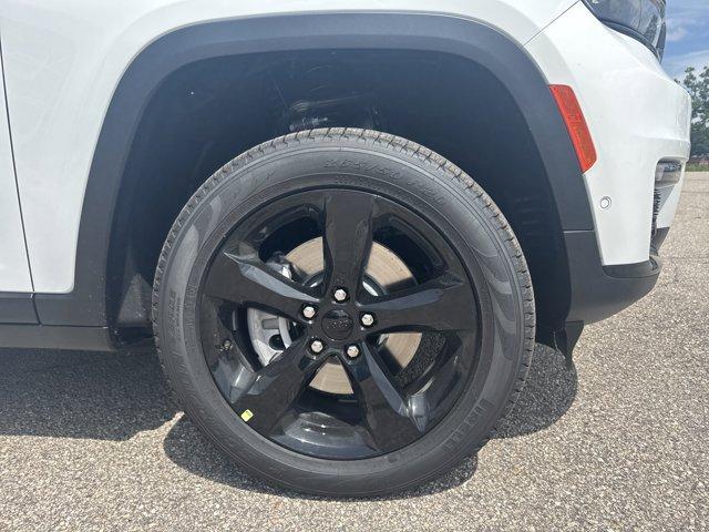 new 2025 Jeep Grand Cherokee L car