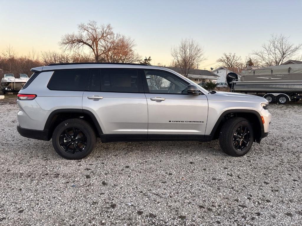 new 2024 Jeep Grand Cherokee L car, priced at $47,988