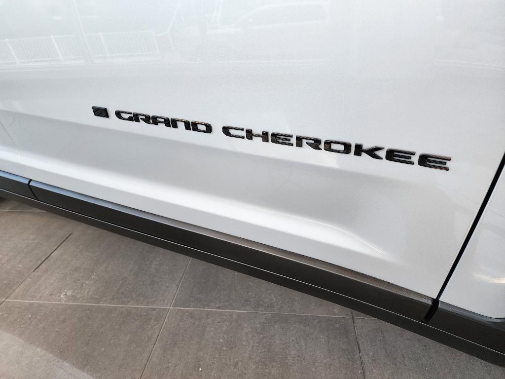 new 2024 Jeep Grand Cherokee L car, priced at $45,788