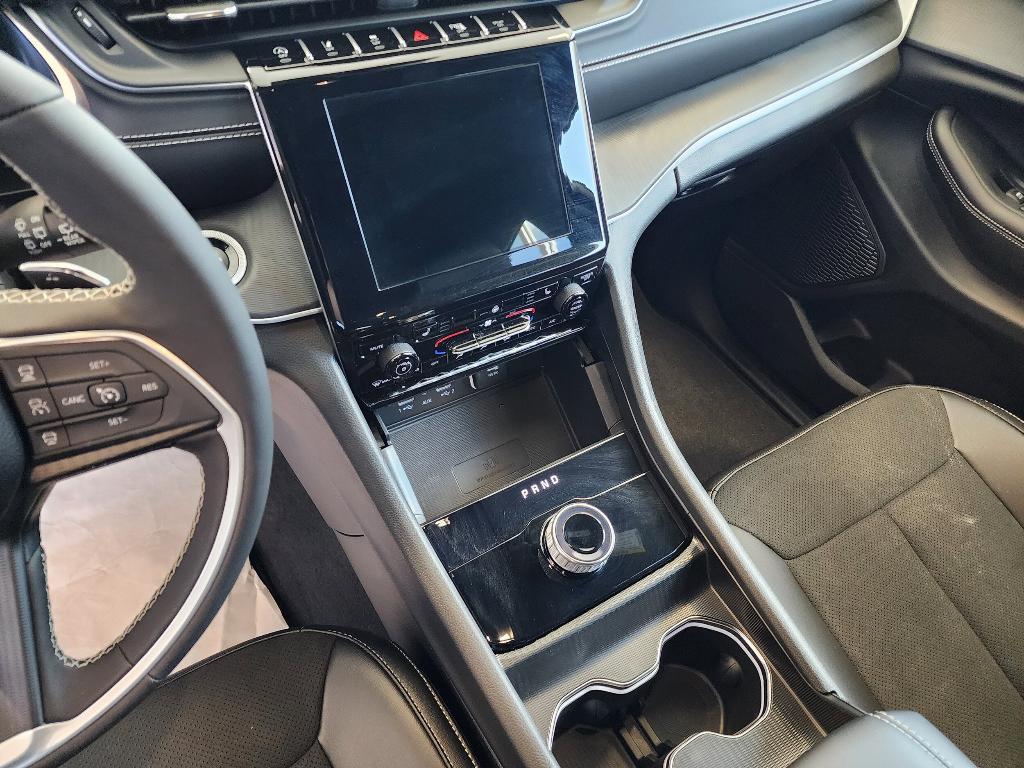 new 2024 Jeep Grand Cherokee L car, priced at $45,788