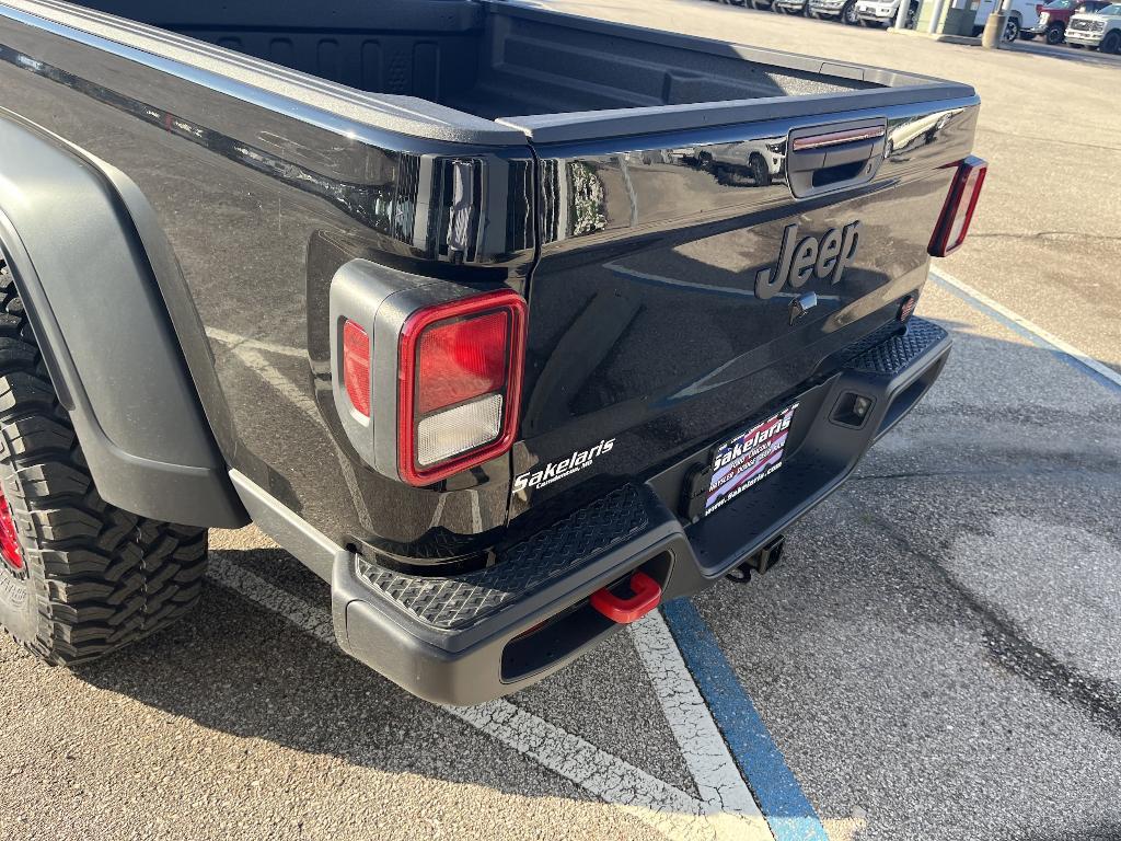 new 2025 Jeep Gladiator car, priced at $59,988