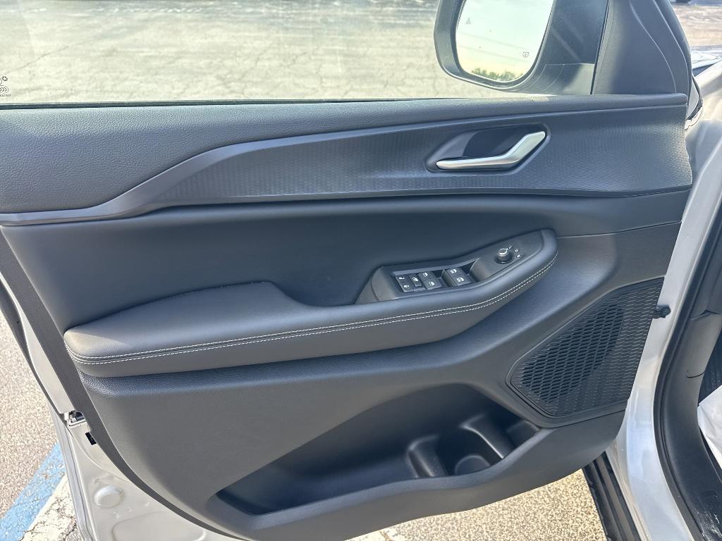 new 2024 Jeep Grand Cherokee car, priced at $43,788