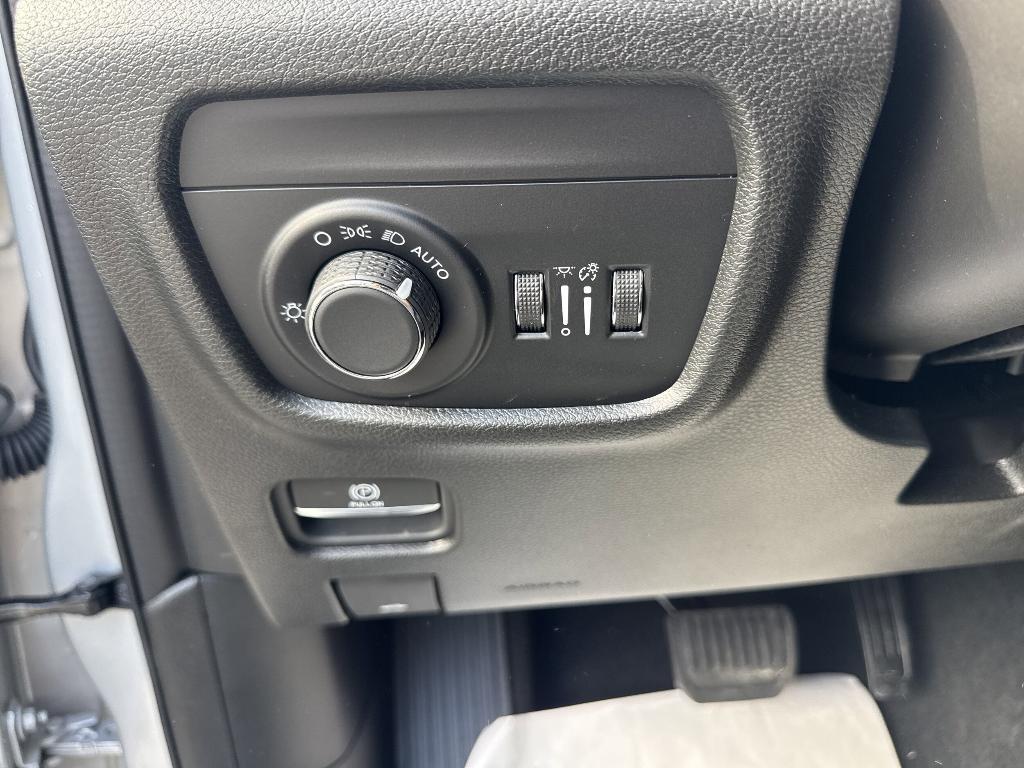 new 2024 Jeep Grand Cherokee car, priced at $43,788