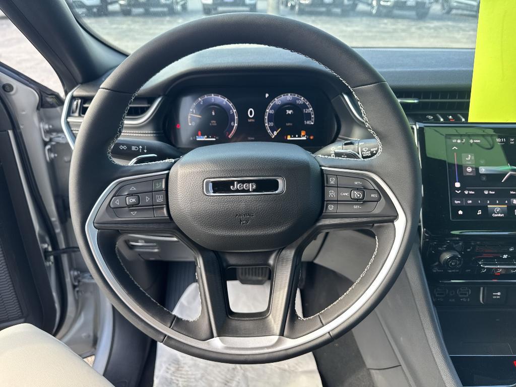 new 2024 Jeep Grand Cherokee car, priced at $43,788