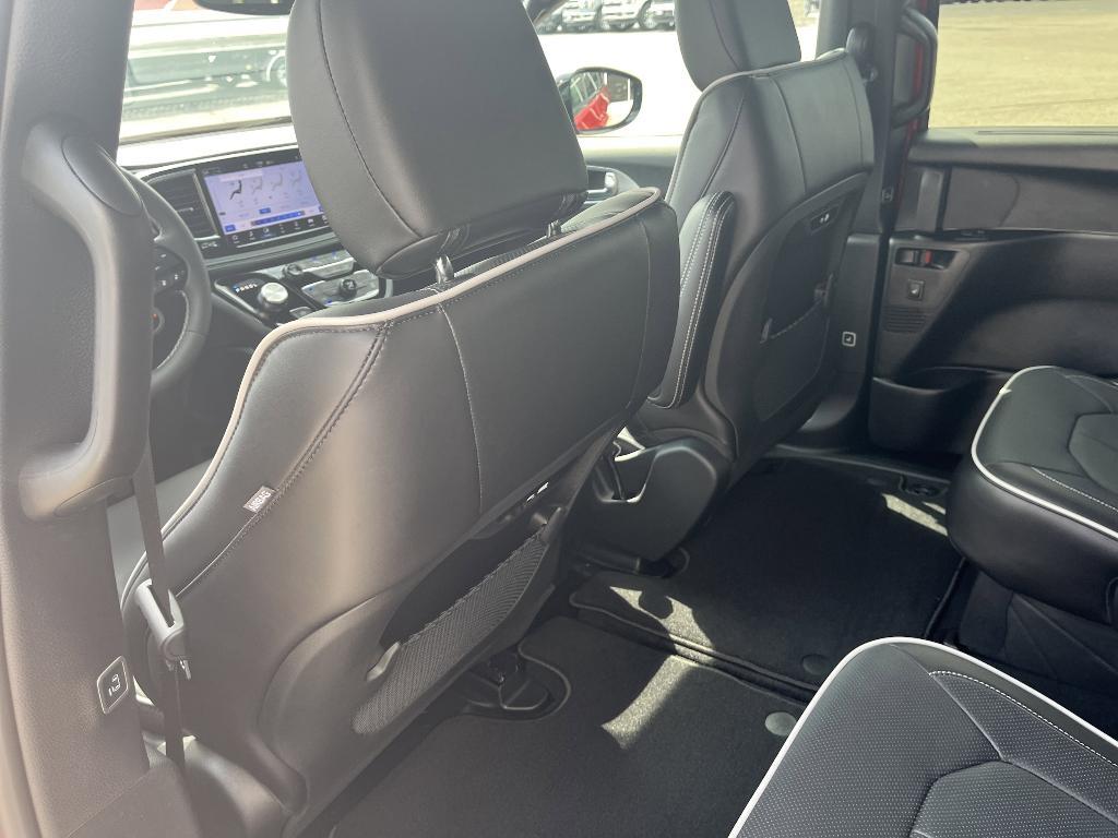 new 2026 Chrysler Pacifica car, priced at $52,139