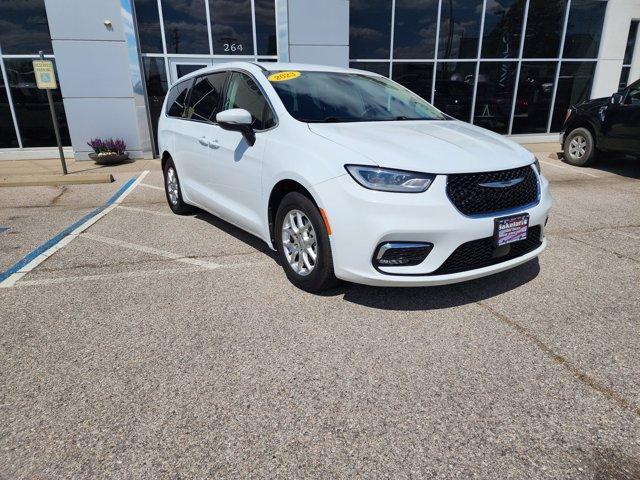 used 2023 Chrysler Pacifica car, priced at $25,994