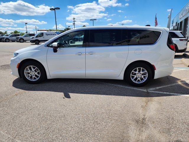 used 2023 Chrysler Pacifica car, priced at $25,994