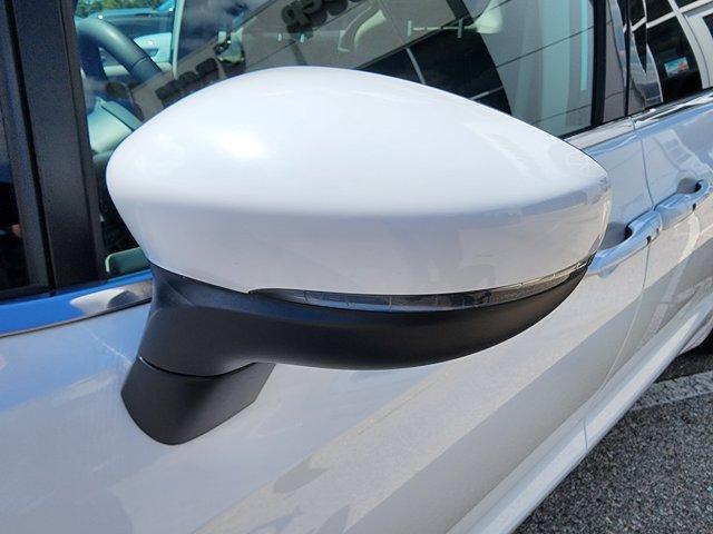 used 2023 Chrysler Pacifica car, priced at $25,994