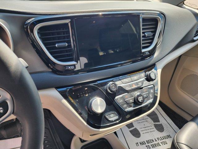 used 2023 Chrysler Pacifica car, priced at $25,994