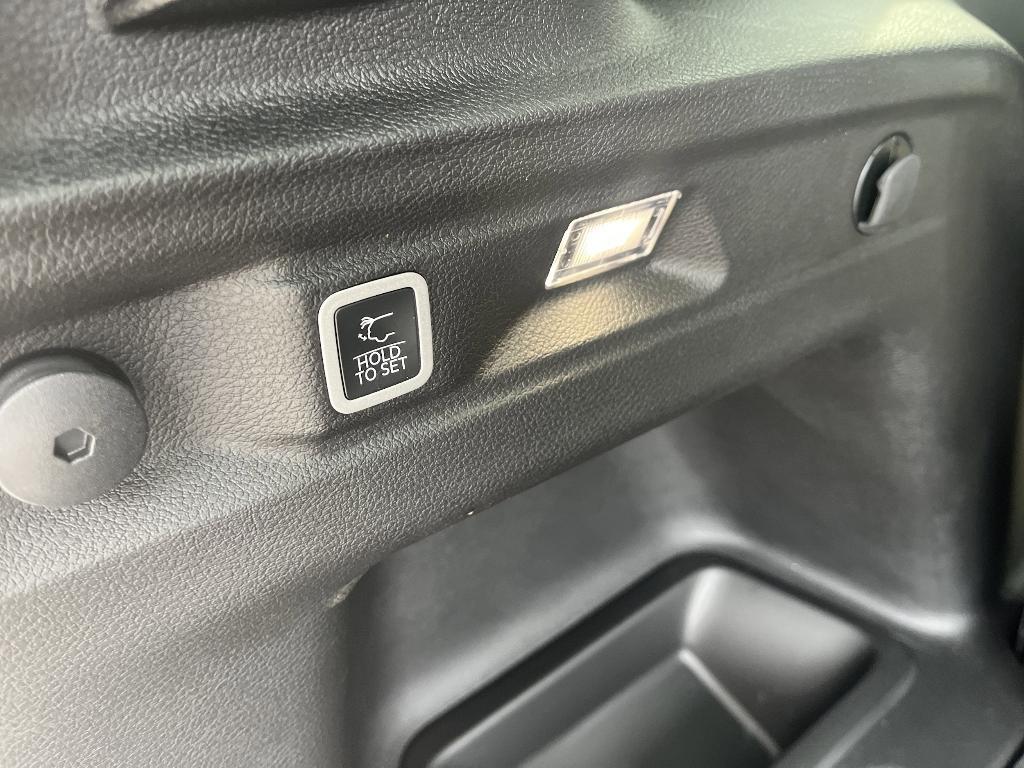 new 2025 Jeep Grand Cherokee L car
