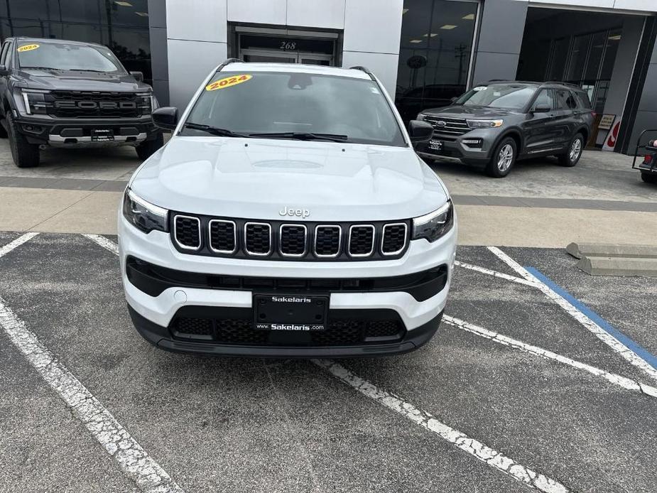 new 2024 Jeep Compass car, priced at $37,255