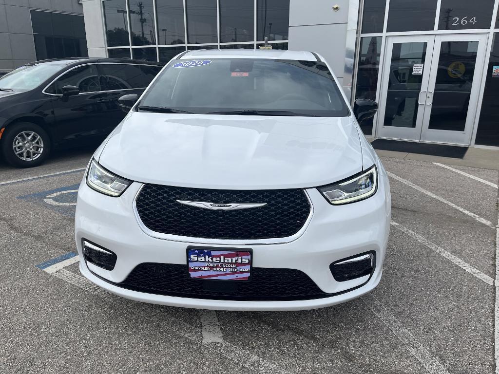 new 2026 Chrysler Pacifica car