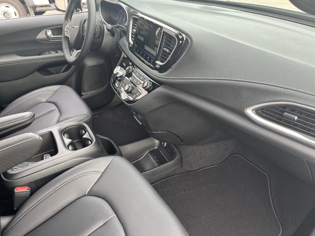 new 2026 Chrysler Pacifica car