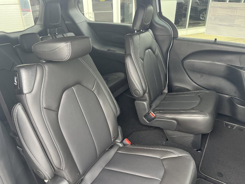 new 2026 Chrysler Pacifica car